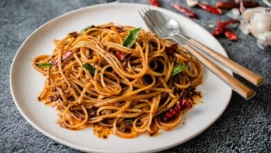 chili garlic noodles
