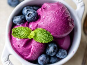 berry yogurt ice cream